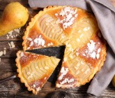 Pear almondine tart